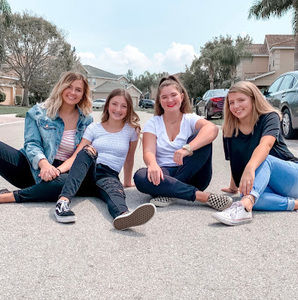 Meet your Posher, Emmie